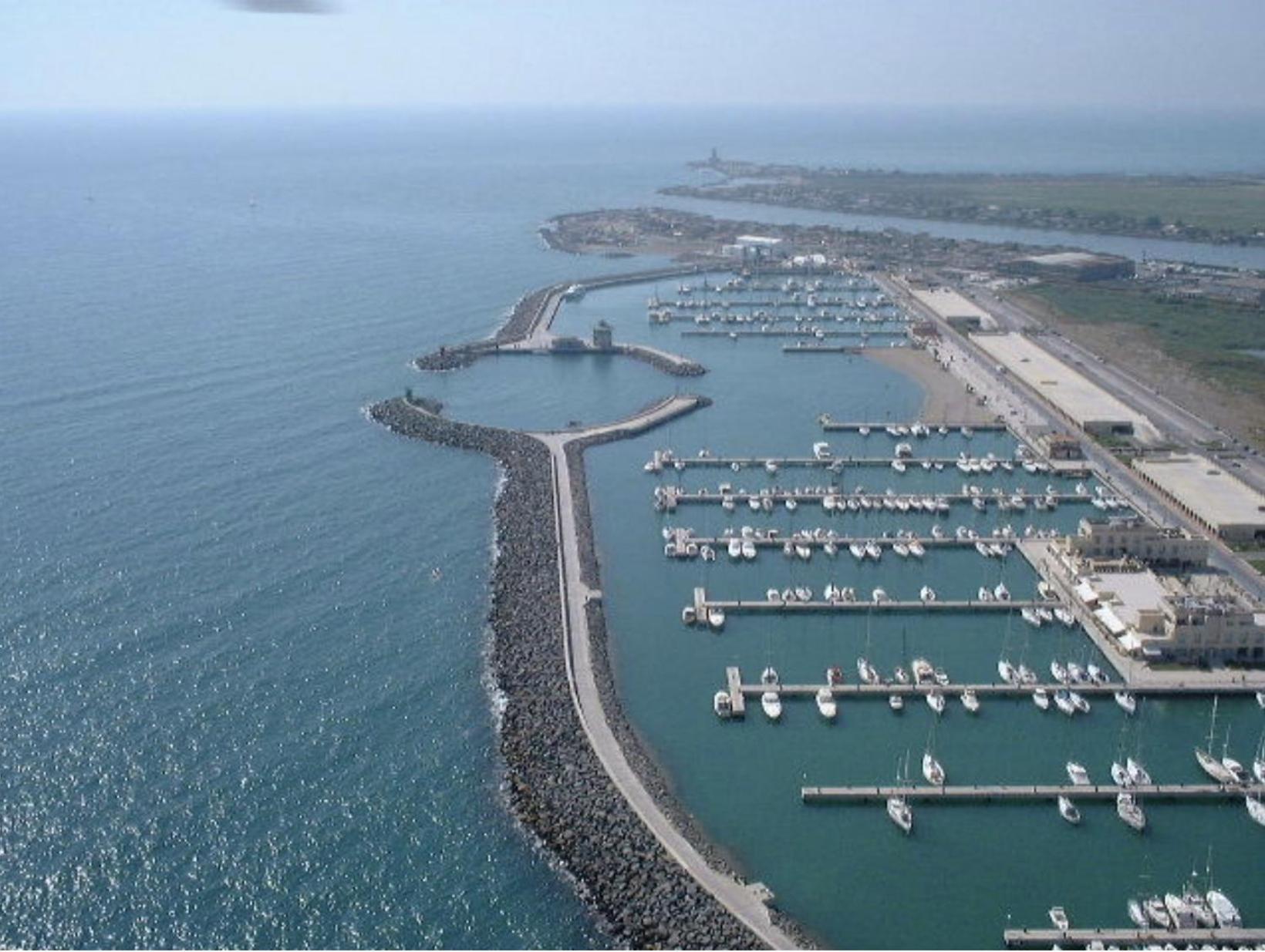 Piuma Celeste A Due Passi Dal Mare E Dal Centro Storico Lido di Ostia Eksteriør billede